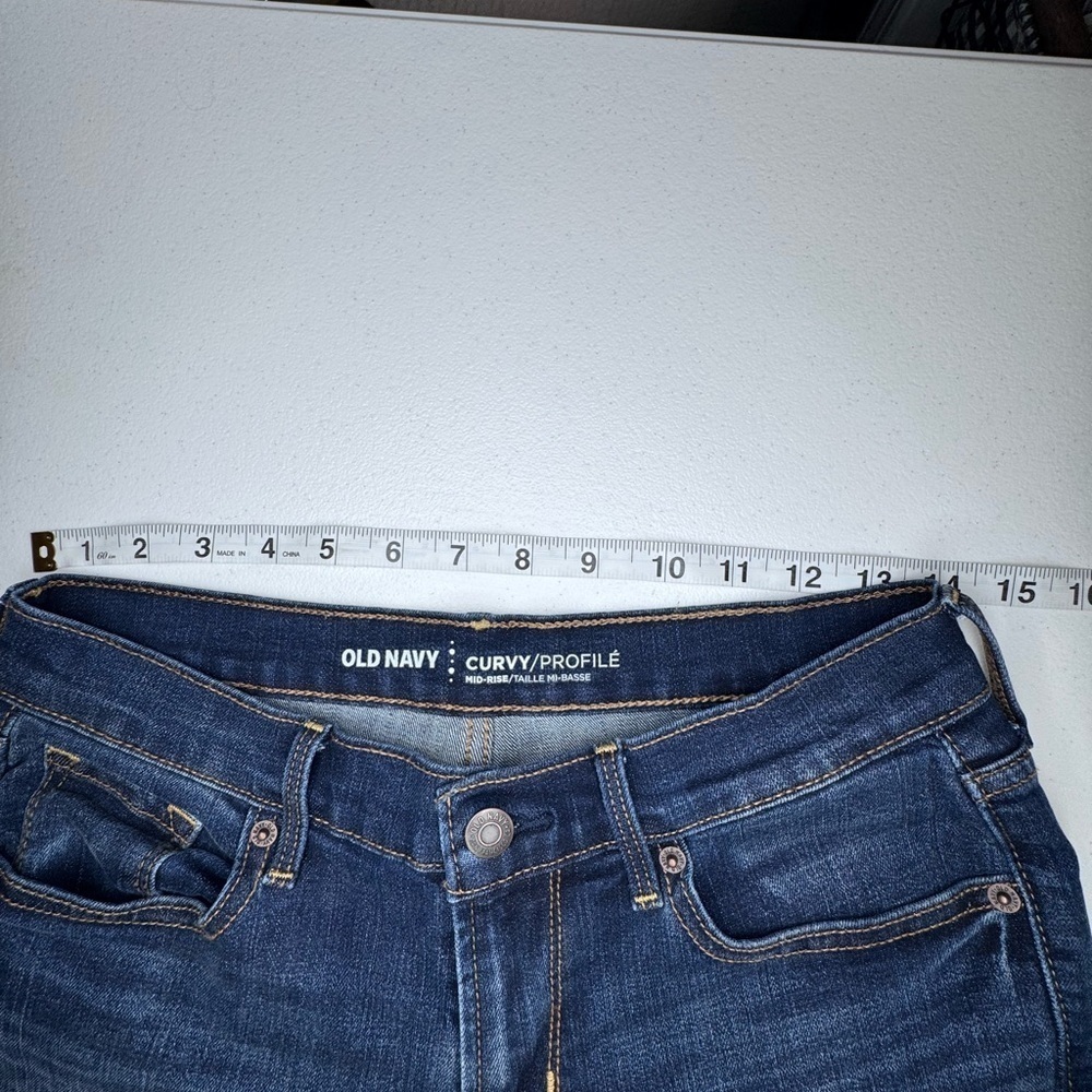 Old Navy curvy mid-rise skinny medium wash jeans - Picture 4 of 6